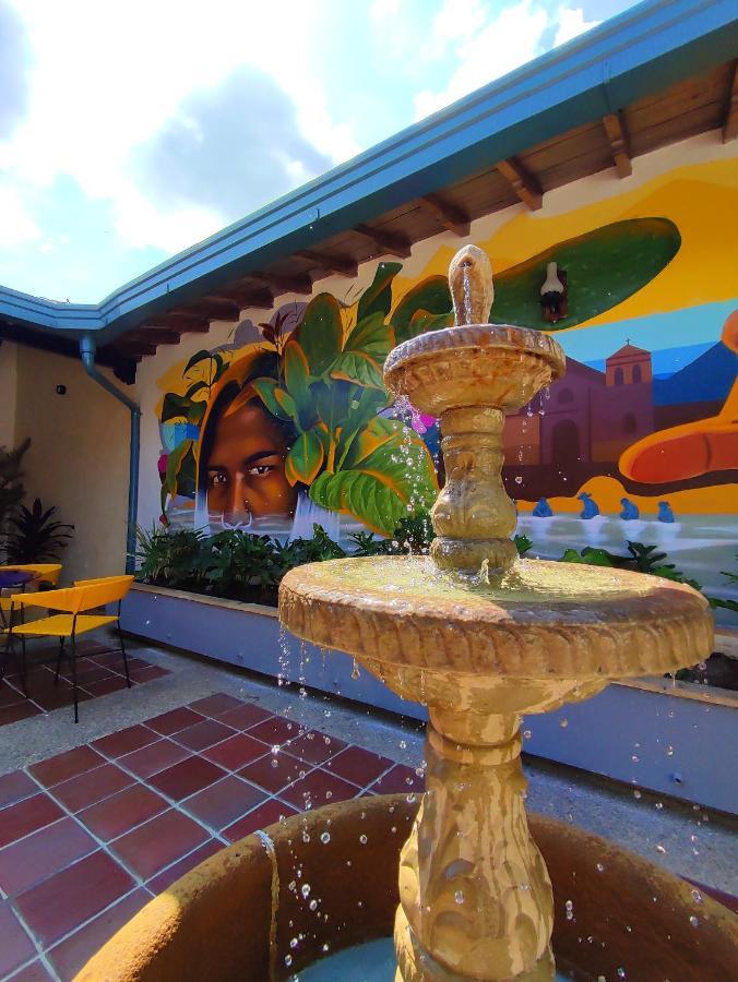 Trip Monkey Giron Hotel Exterior photo