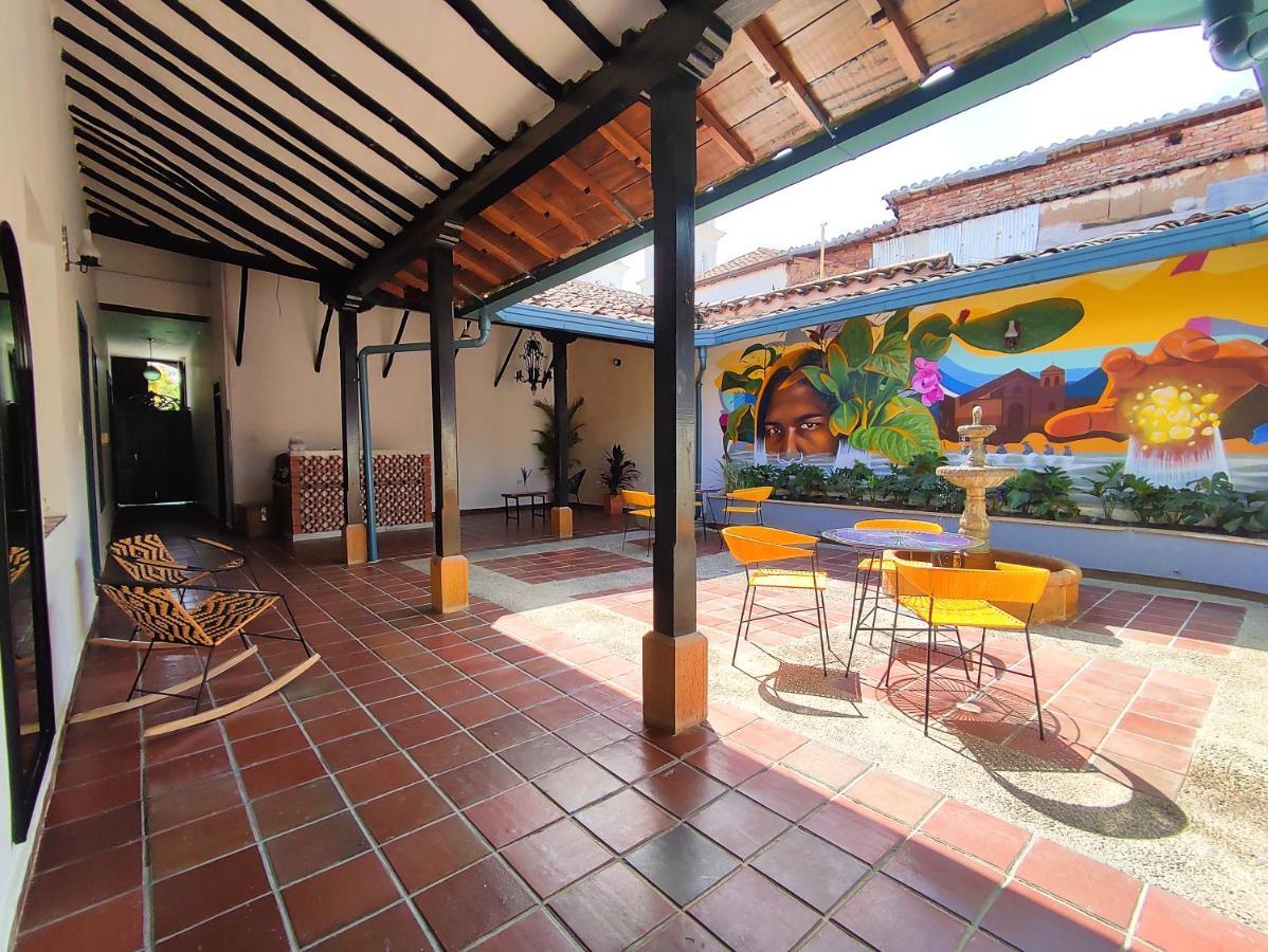 Trip Monkey Giron Hotel Exterior photo
